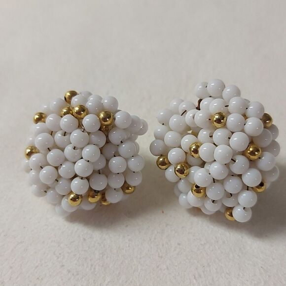 VINTAGE Necklace and Earring Set - Picture 4 of 6